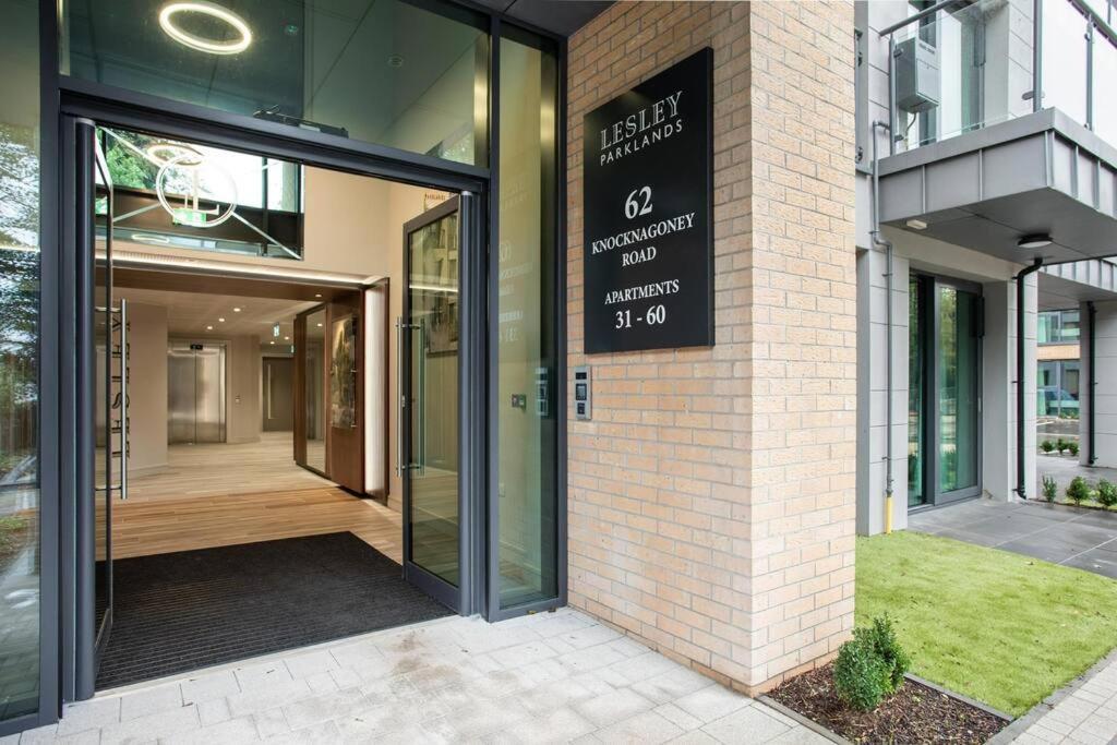 Modern 2Br With Balcony Next To The City Airport Bhd - Free Parking Belfast Exteriör bild